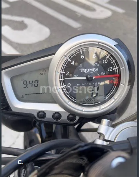 Triumph Street Triple - Vista 3