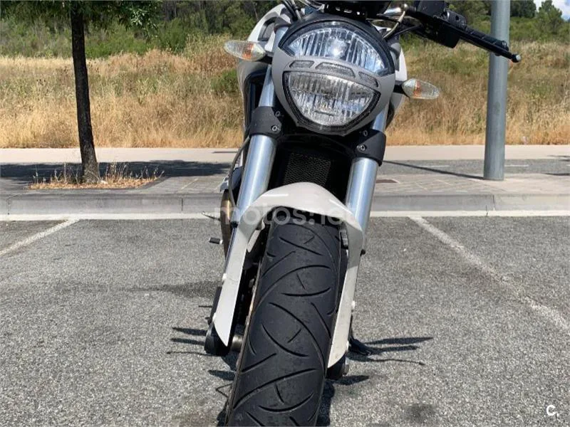 Ducati Monster 696 - Vista 7