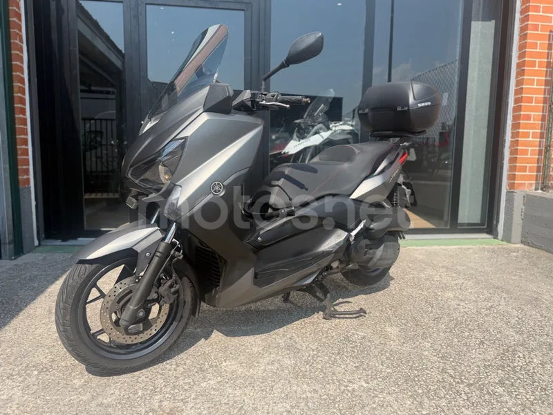 Yamaha XMAX 125 - Vista 4