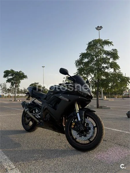 Yamaha YZF-R6 4200 € 2004 Madrid - 2