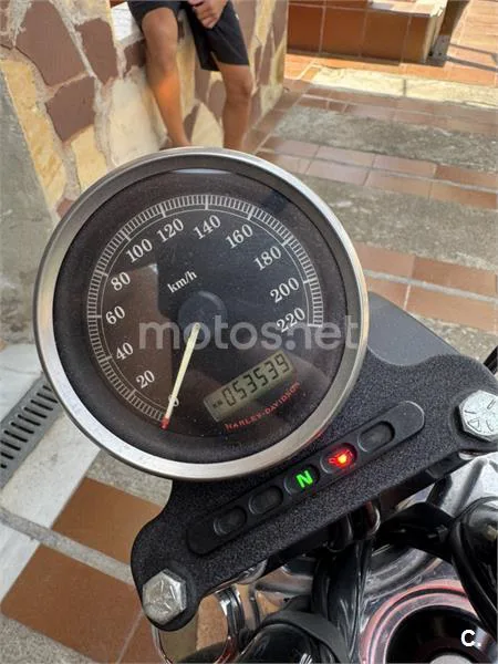 Harley-Davidson Sportster 883 - Vista 3