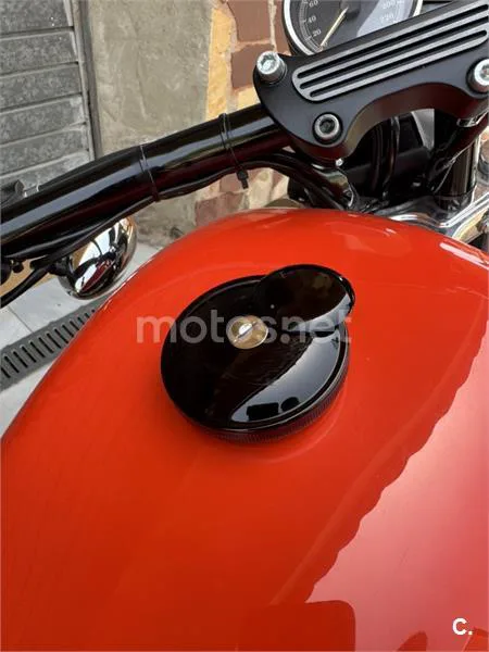 Harley-Davidson Sportster 883 - Vista 7