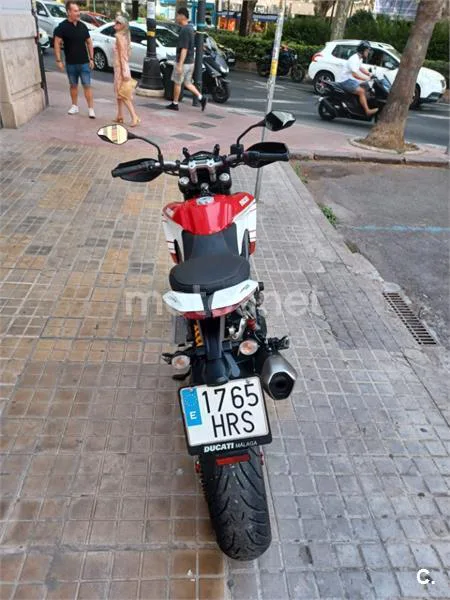 Ducati Hyperstrada - Vista 4