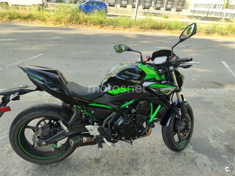 Kawasaki Z650 - Vista 3