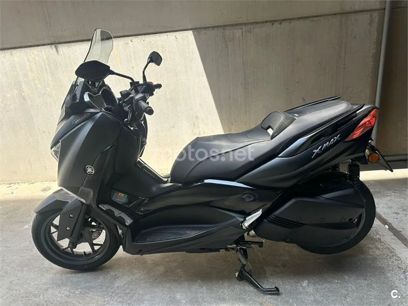Yamaha XMAX 300 - Vista 5