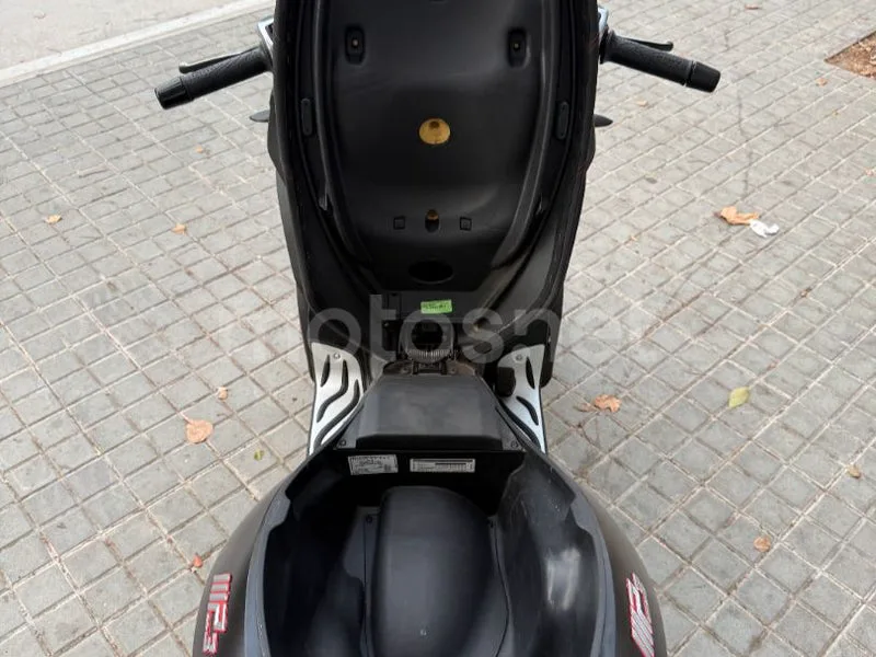 Piaggio MP3 - Vista 17