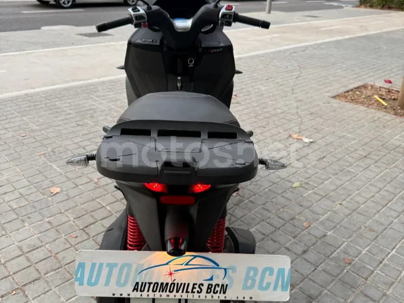 Piaggio MP3 - Vista 4