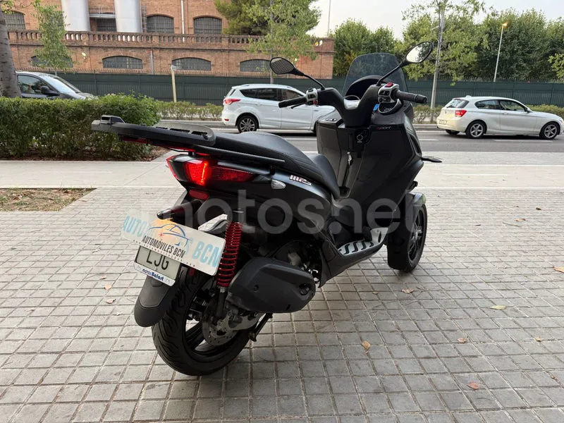 Piaggio MP3 - Vista 5
