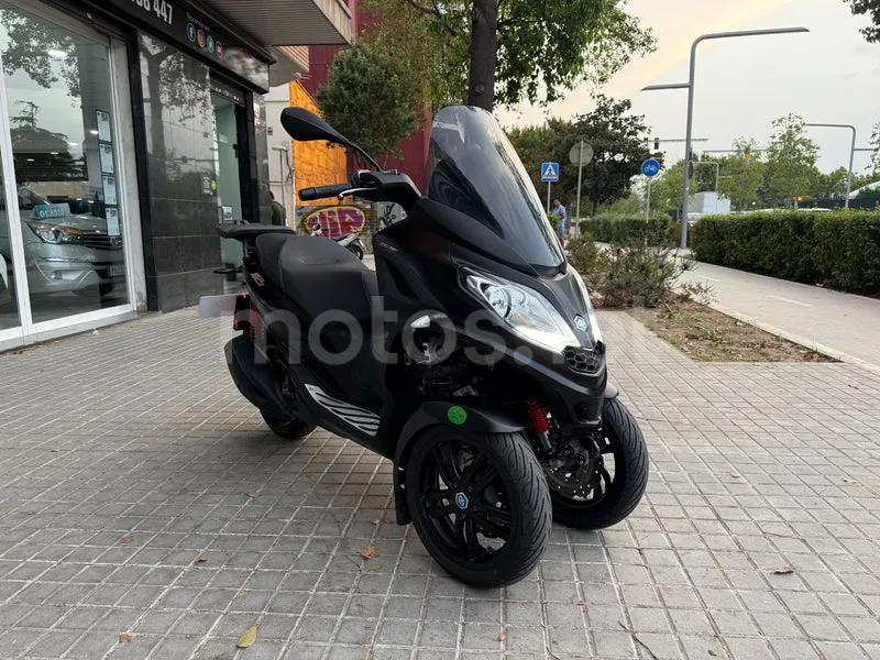 Piaggio MP3 - Vista 7