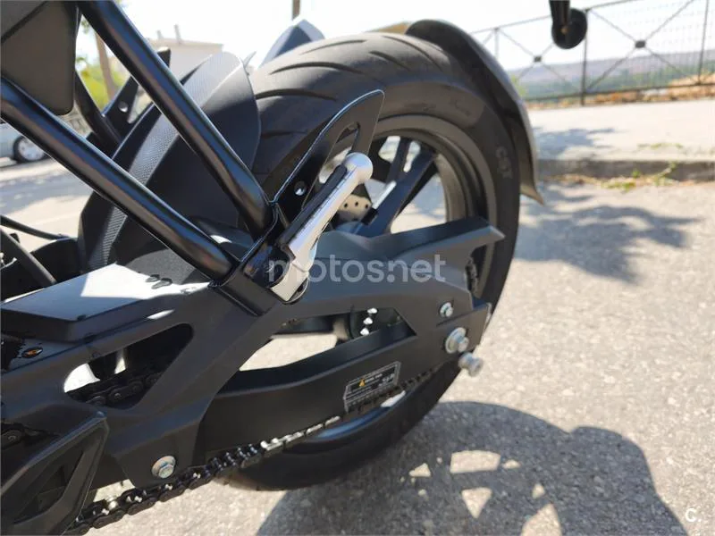 Keeway RKF 125 - Vista 14