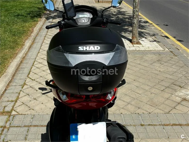 Yamaha NMAX - Vista 12