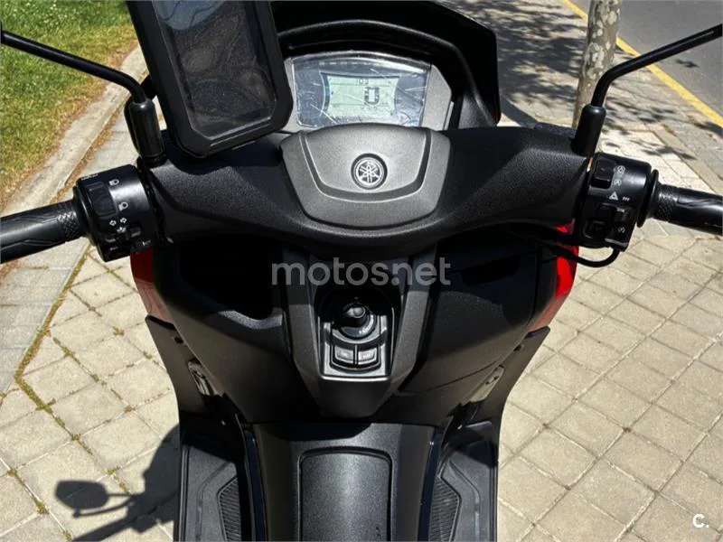 Yamaha NMAX - Vista 15