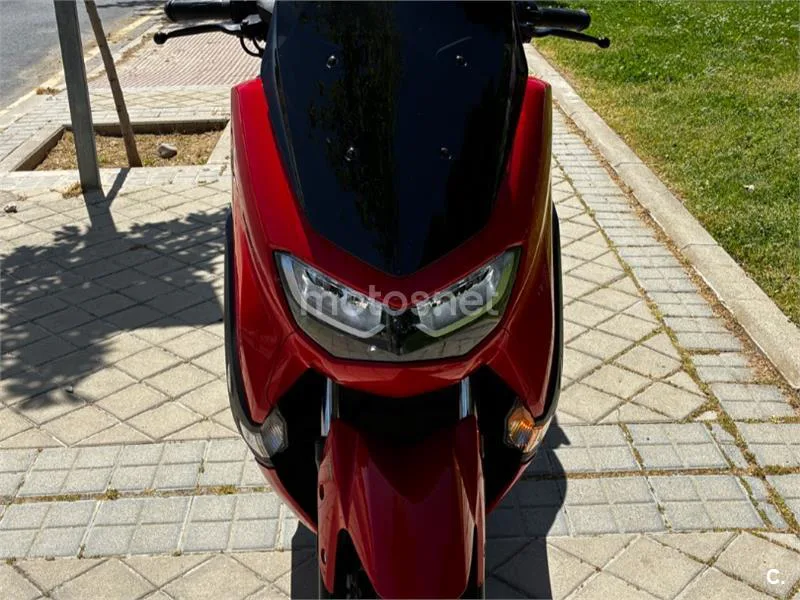 Yamaha NMAX - Vista 4