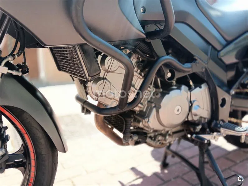 Suzuki V-Strom 650 - Vista 7