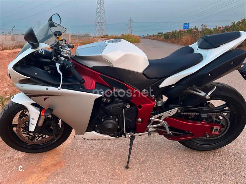 Yamaha YZF-R1 - Vista 5
