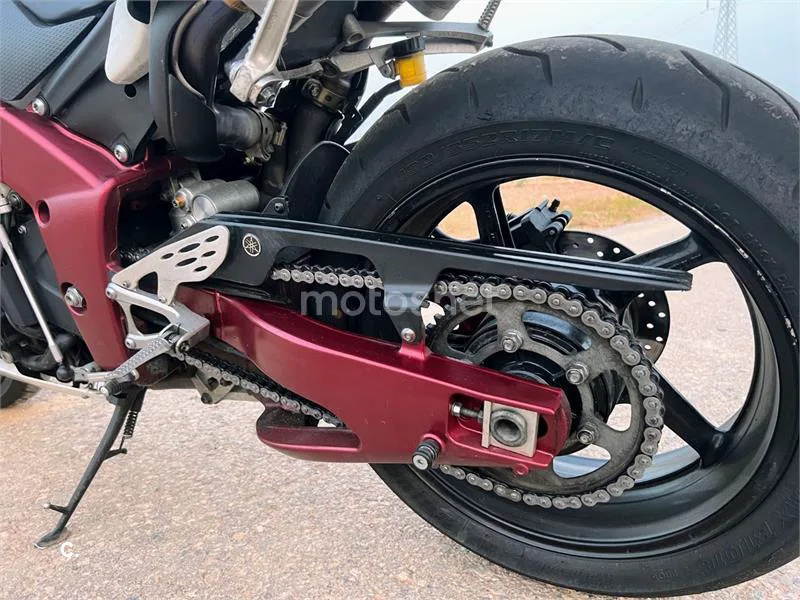 Yamaha YZF-R1 - Vista 10