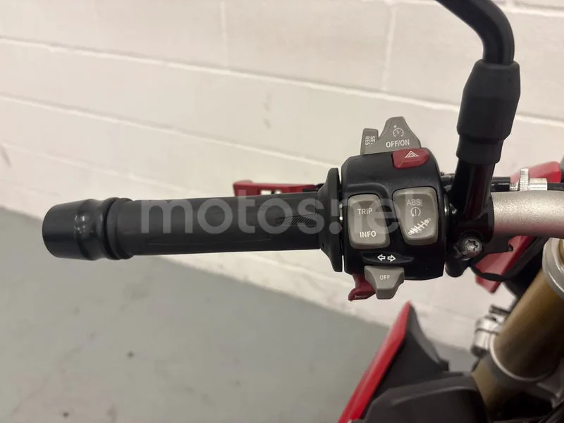 BMW S 1000 R - Vista 19