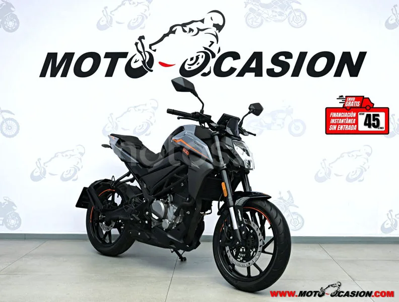 CFMOTO 300NK 2750 € 2023 Madrid - 1