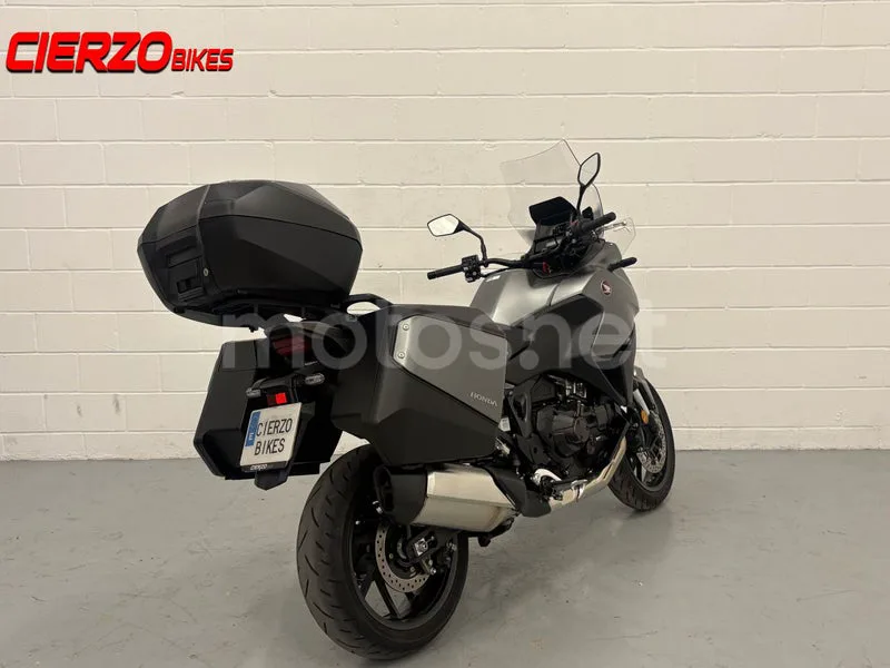 Honda NT1100 11.690 € 2024 Zaragoza - 2