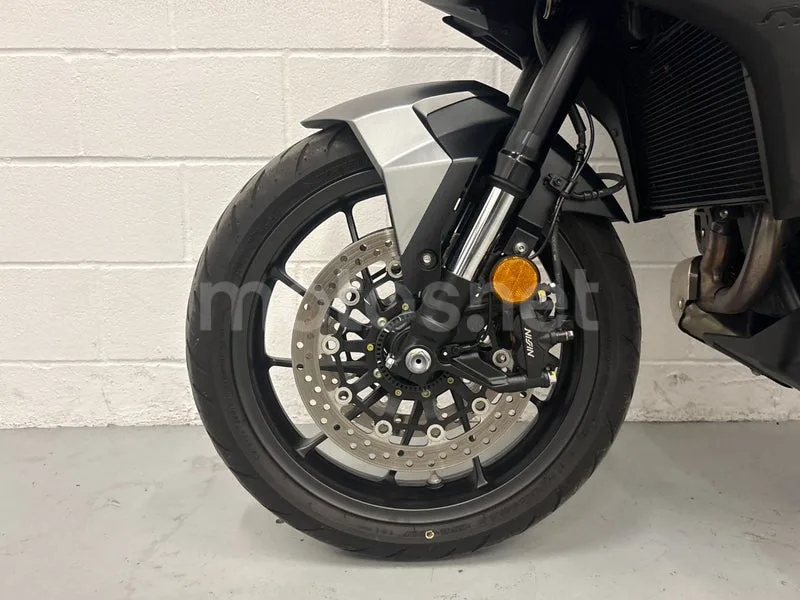 Honda NT1100 - Vista 11