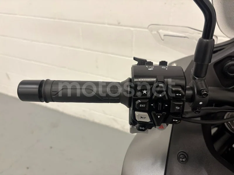 Honda NT1100 - Vista 19