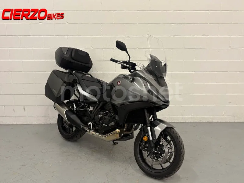 Honda NT1100 - Vista 8