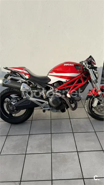 Ducati Monster 696 5000 € 2011 Pontevedra - 1