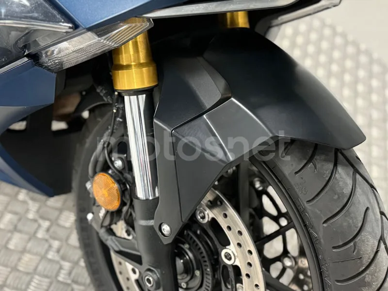Honda Forza 750 - Vista 11