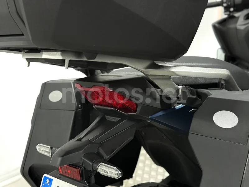 Honda Forza 750 - Vista 13