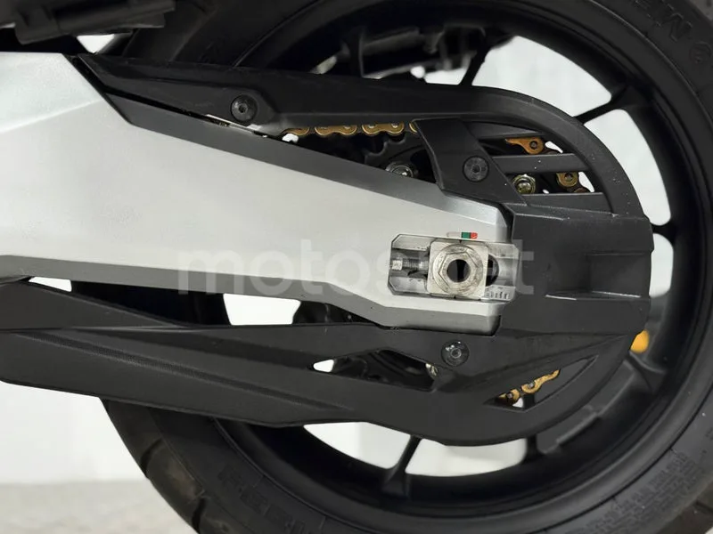 Honda Forza 750 - Vista 17