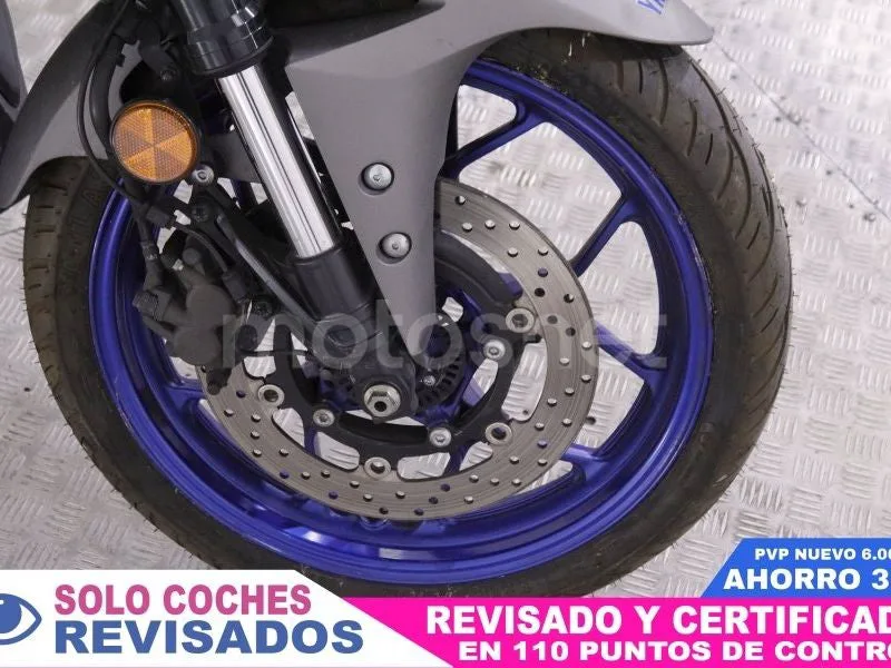 Yamaha MT-03 - Vista 11