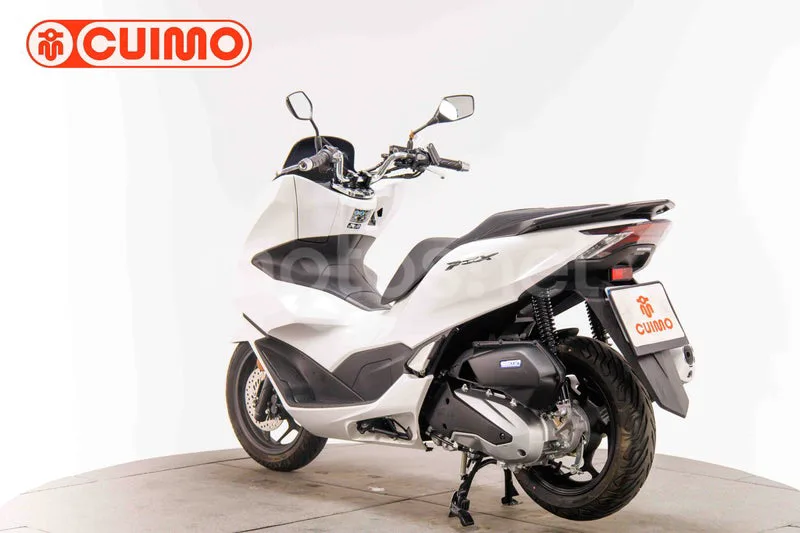 Honda PCX125 - Vista 6