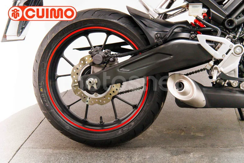 Honda CB125R - Vista 14