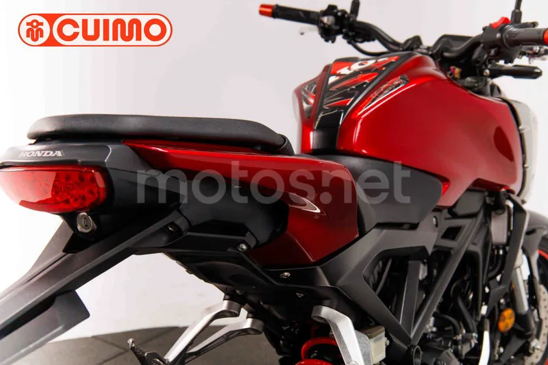 Honda CB125R - Vista 16