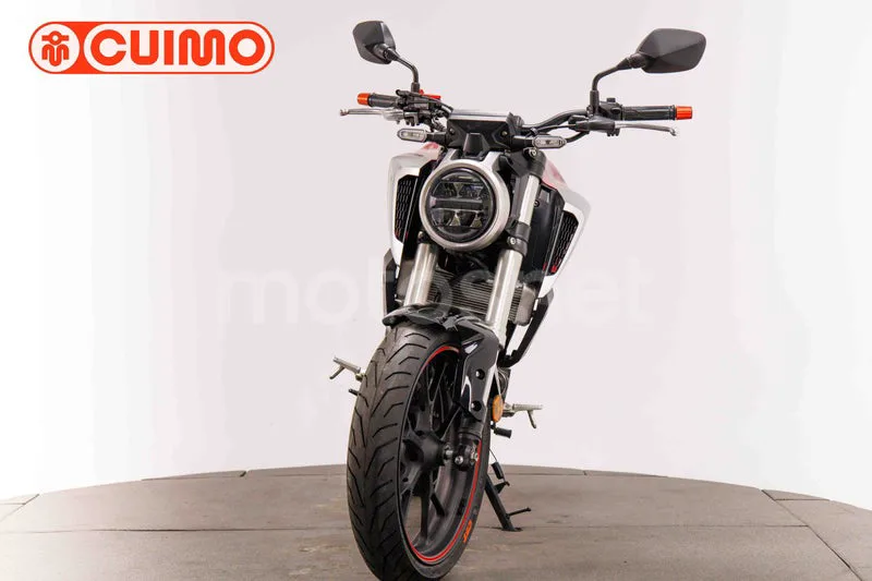 Honda CB125R - Vista 10