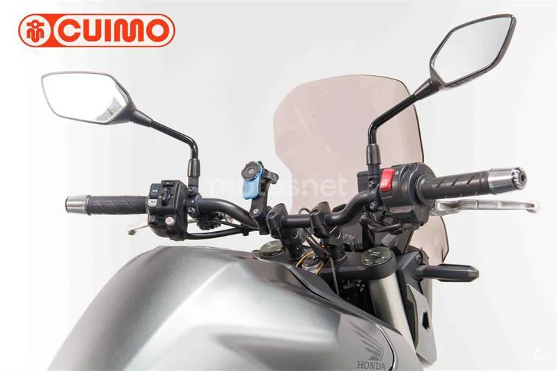 Honda CB750 Hornet - Vista 15