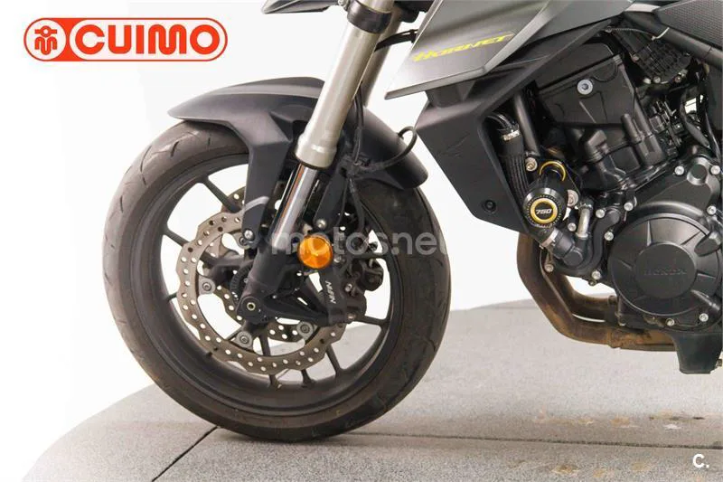 Honda CB750 Hornet - Vista 21