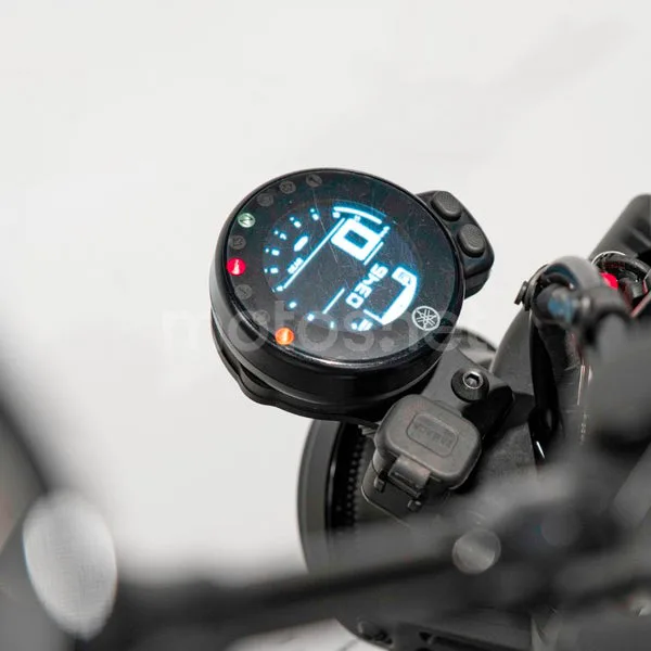 Yamaha XSR700 - Vista 7