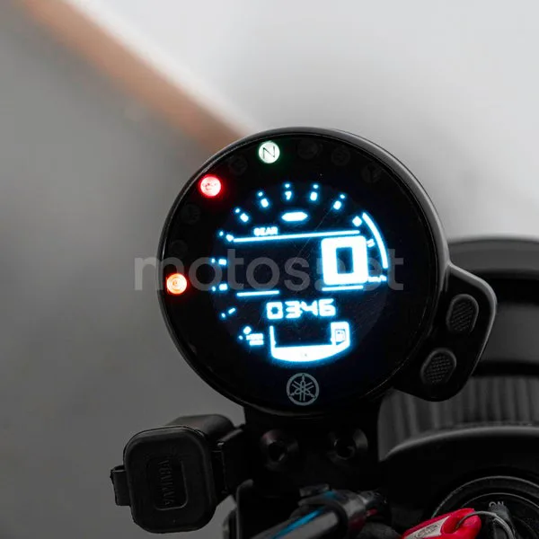 Yamaha XSR700 - Vista 8