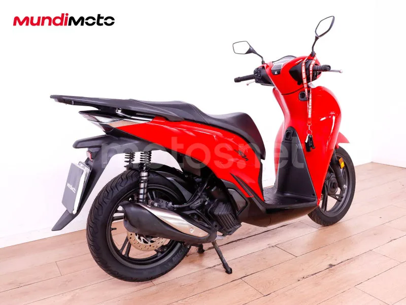 Honda SH125i - Vista 3
