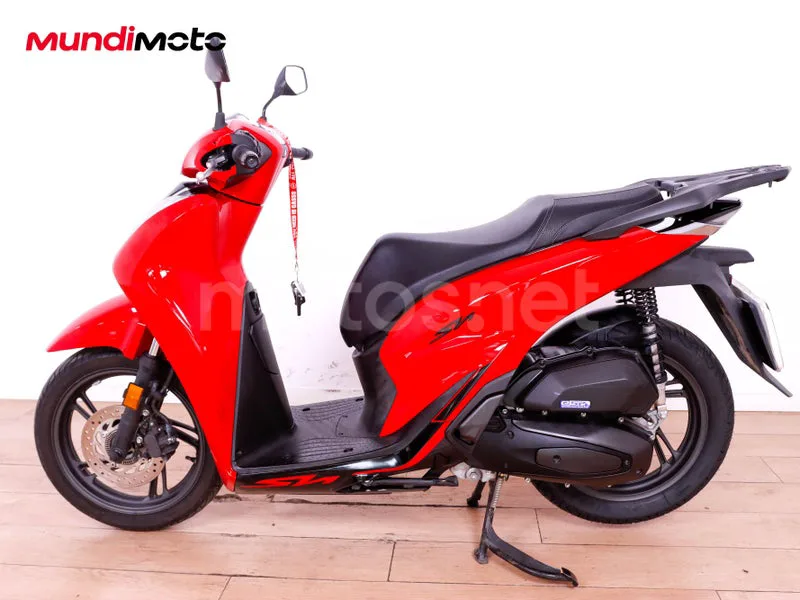 Honda SH125i - Vista 6