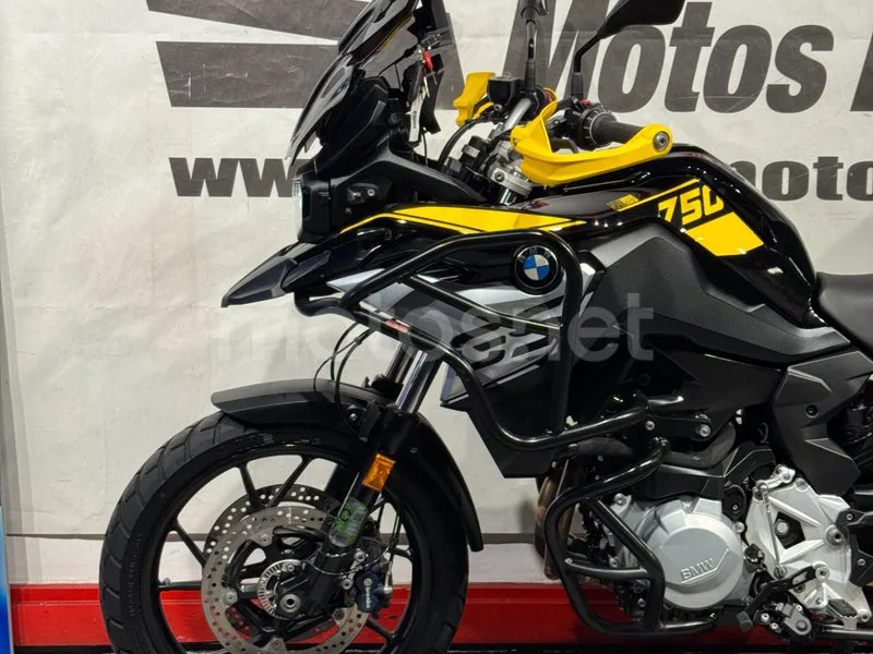 BMW F 750 GS - Vista 7
