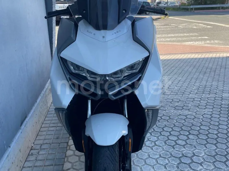 BMW C 400 GT - Vista 7