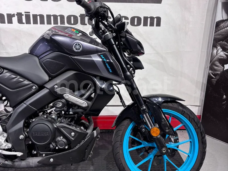 Yamaha MT-125 - Vista 10