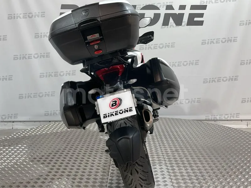 Ducati Multistrada - Vista 6