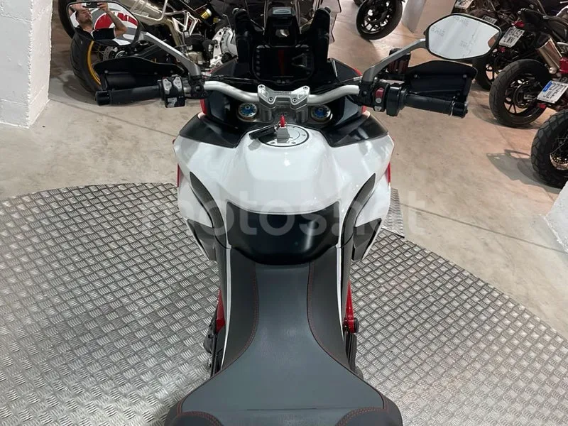 Ducati Multistrada - Vista 7