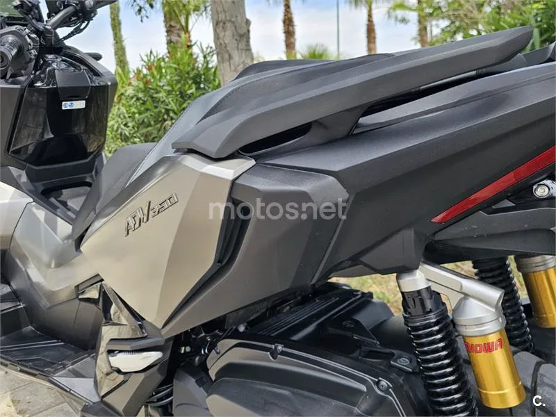 Honda ADV350 - Vista 7