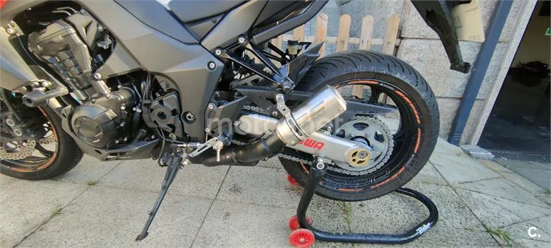 Kawasaki Z1000 - Vista 12