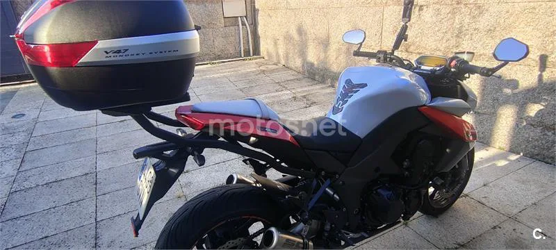 Kawasaki Z1000 - Vista 4