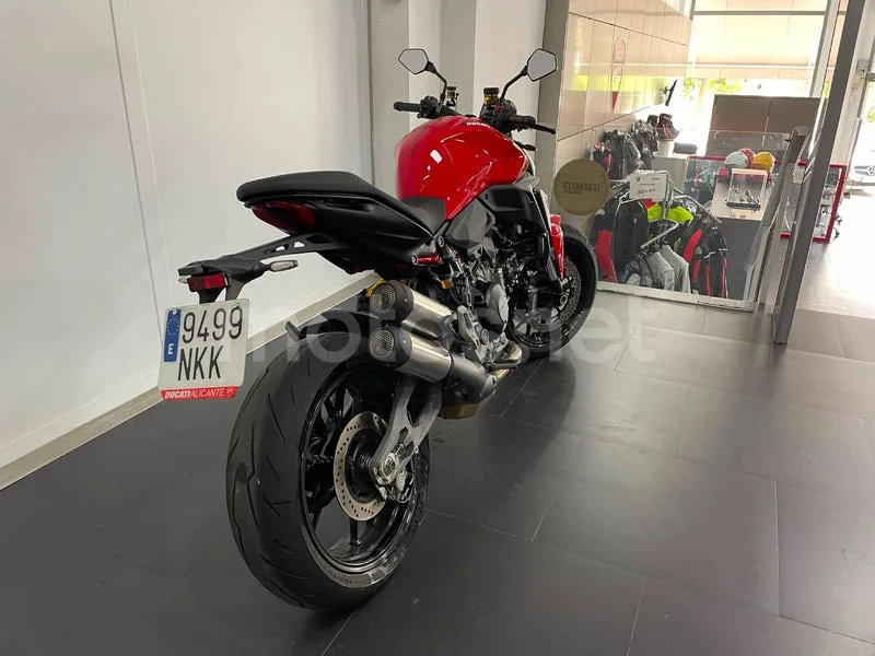 Ducati Monster - Vista 5